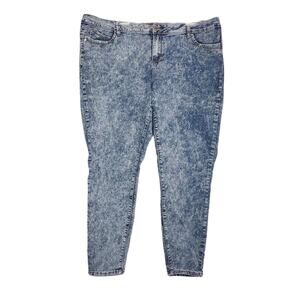 YMI WannaBettaButt Women's Plus Size 24 Acid Wash Jeans Stretch Denim Booty Lift